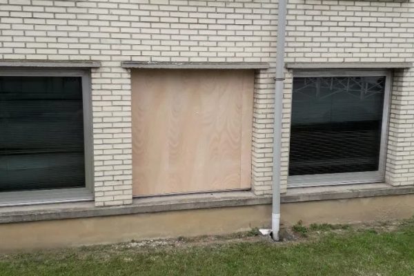1 intervention contreplaqué ANTONY