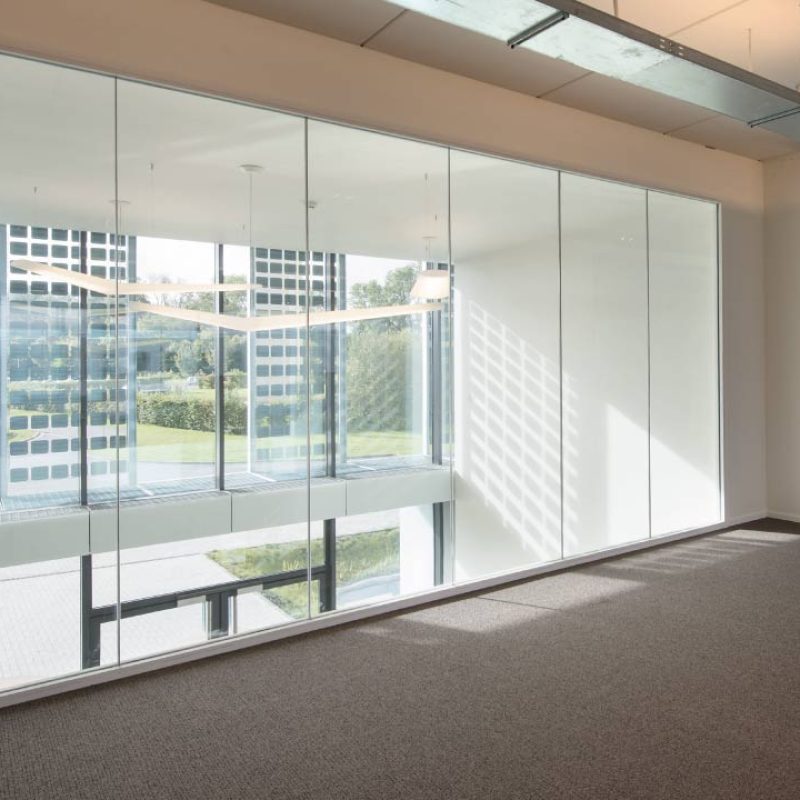 Cloison-verre-pare-flamme-ATC-Technovation-Center-Pyrobel-Vision-Line-Miroiteries Dubrulle