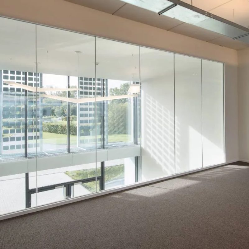 Cloison-verre-pare-flamme-ATC-Technovation-Center-Pyrobel-Vision-Line-Miroiteries Dubrulle