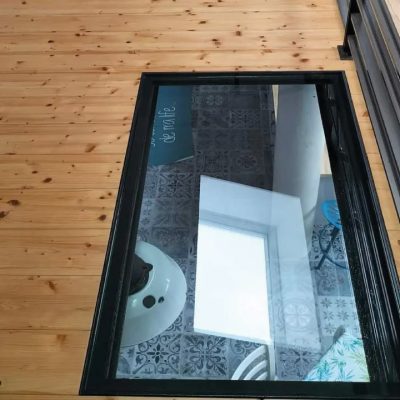 Dalles-de-sol-décorative-etage-verre-tri-feuilleté clair-Miroiteries-Dubrulle
