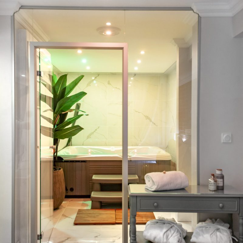 HOTEL-RENOVATION-SPA-MIROITERIES-DUBRULLE-LILLE-AU30 HOTEL-RENOVATION-SPA-MIROITERIES-DUBRULLE-LILLE-AU30