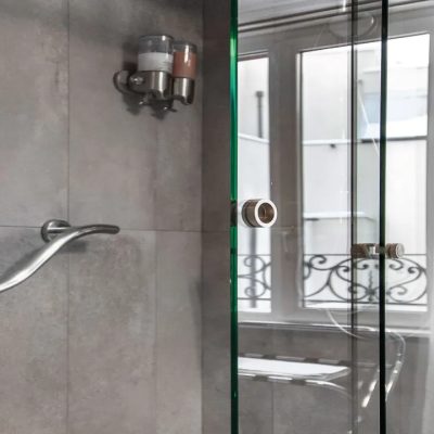 douche-italienne-porte-coulissante-verre-au30-Miroiteries-Dubrulle