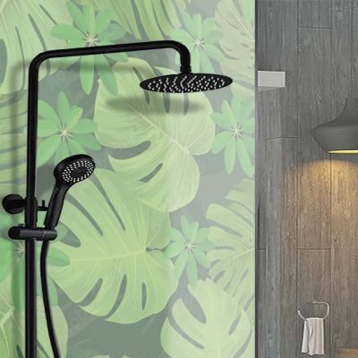fond-de-douche-paroi-verre-trempé-impression-numérique-feuillage- Miroiteries-Dubrulle