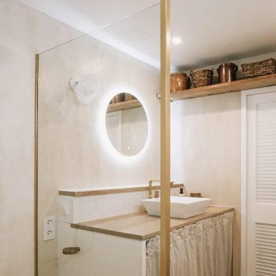 paroi-douche-verre-clair-profil-doré-mon-intérieur-lillois- Miroiteries-Dubrulle