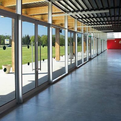 portes-vitrées-hall-accès-ERP-Miroiteries-Dubrulle